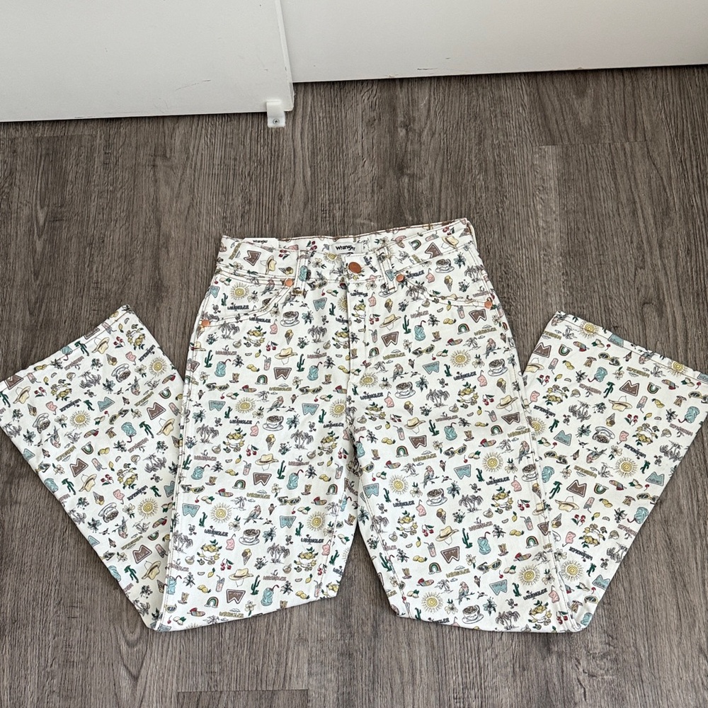 Wrangler Women's Patterned Flare Jeans in White - Picture 4 of 5